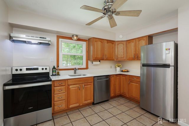 1465 Thomas Avenue, North Brunswick, NJ 08902