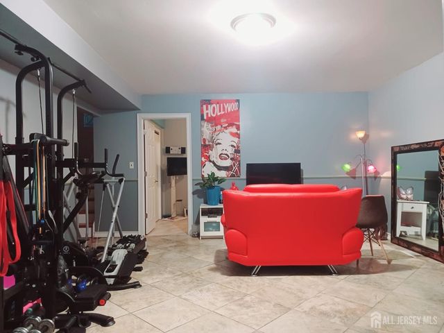 1465 Thomas Avenue, North Brunswick, NJ 08902