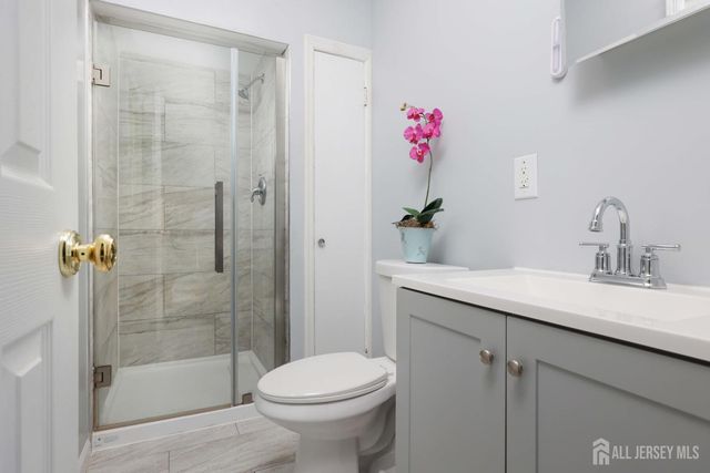 1465 Thomas Avenue, North Brunswick, NJ 08902