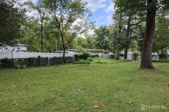 1465 Thomas Avenue, North Brunswick, NJ 08902