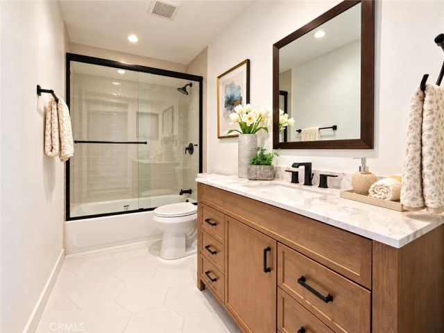 7666 E Paseo Laredo, Anaheim, CA 92808
