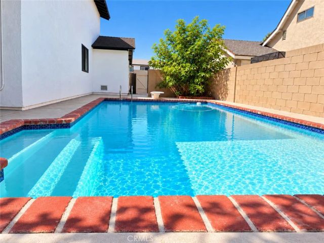 7666 E Paseo Laredo, Anaheim, CA 92808