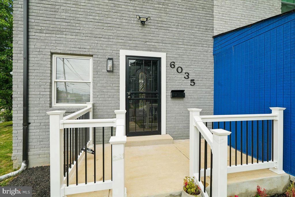 Image 2 of property listing at 6035 MARTIN LUTHER KING JR CT, Capitol Heights, MD 20743