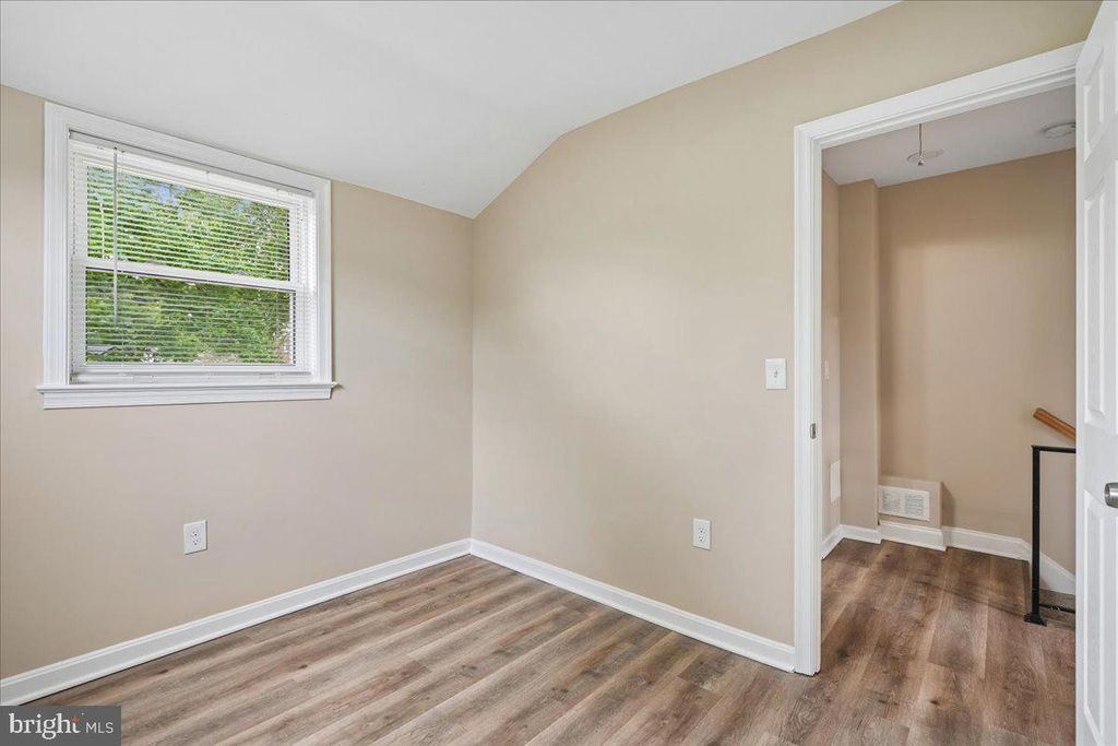 Image 16 of property listing at 6035 MARTIN LUTHER KING JR CT, Capitol Heights, MD 20743
