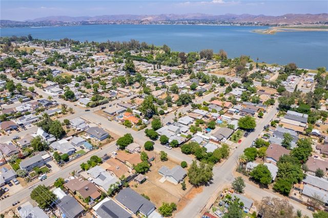 33161 Pederson, Lake Elsinore, CA 92530