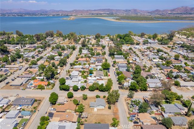 33161 Pederson, Lake Elsinore, CA 92530
