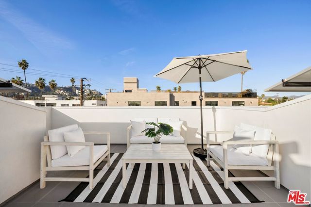 1011 N Ogden Drive 103, West Hollywood, CA 90046