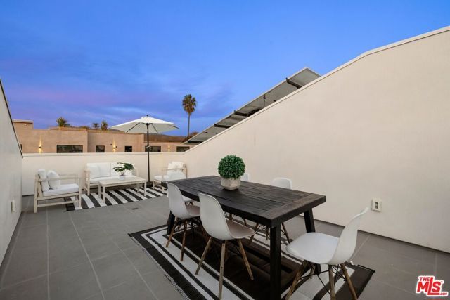 1011 N Ogden Drive 103, West Hollywood, CA 90046