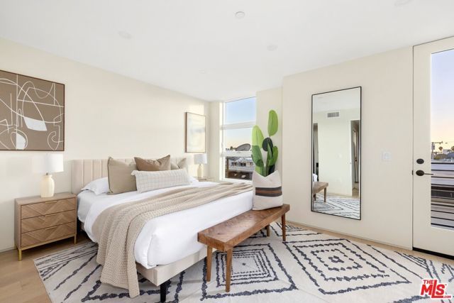 1011 N Ogden Drive 103, West Hollywood, CA 90046