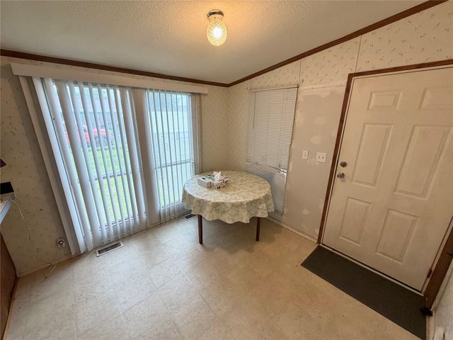 153 Prairie Lea Drive, Angleton, TX 77515
