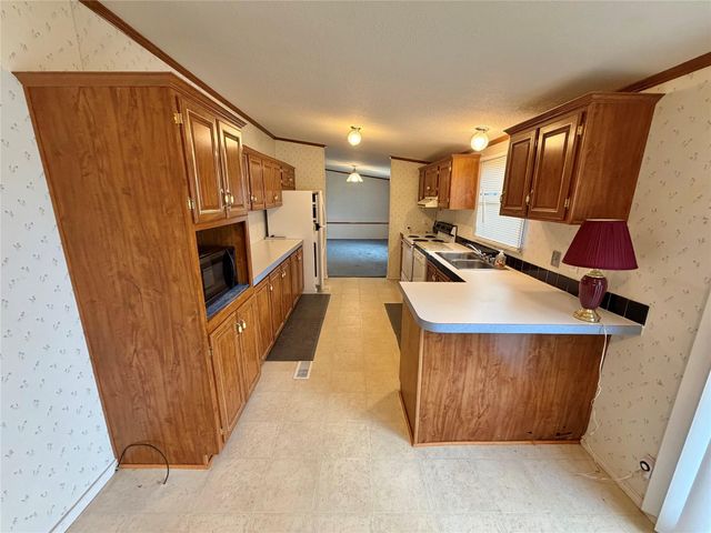 153 Prairie Lea Drive, Angleton, TX 77515