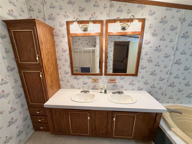 153 Prairie Lea Drive, Angleton, TX 77515