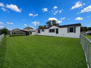 153 Prairie Lea Drive, Angleton, TX 77515