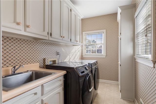 3910 Spalding Bluff Drive, Peachtree Corners, GA 30092