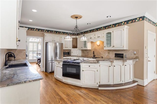 3910 Spalding Bluff Drive, Peachtree Corners, GA 30092