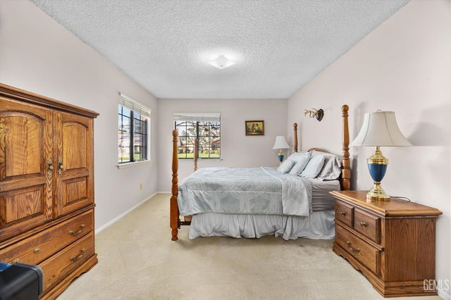 7125 Yuma Way, Bakersfield, CA 93308