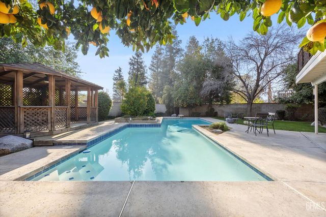 7125 Yuma Way, Bakersfield, CA 93308