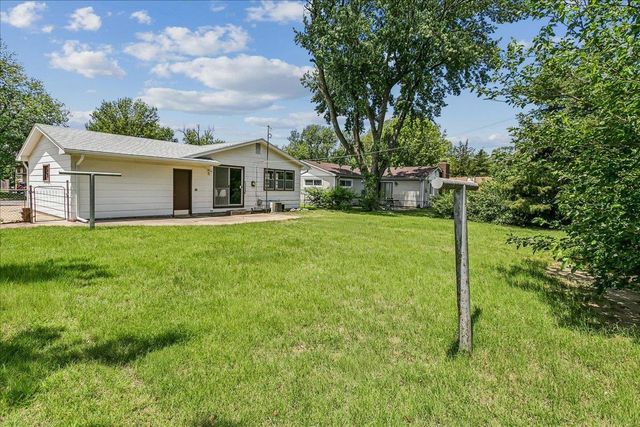 1014 N Verda St, Wichita, KS 67203