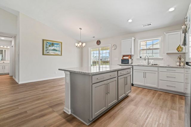 602 Lightwood Dr., Conway, SC 29526