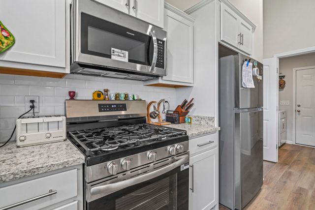 602 Lightwood Dr., Conway, SC 29526