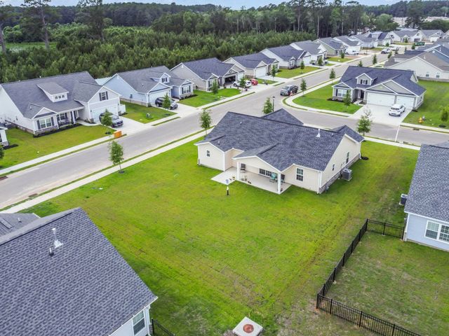 602 Lightwood Dr., Conway, SC 29526