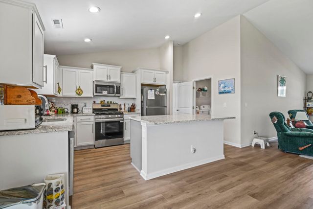 602 Lightwood Dr., Conway, SC 29526