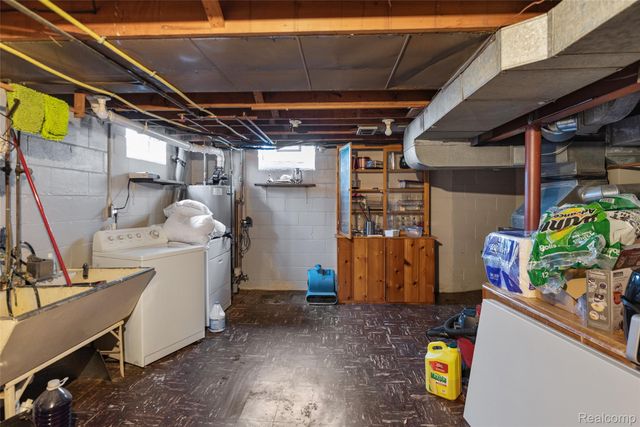 24540 Emerson Street, Dearborn, MI 48124