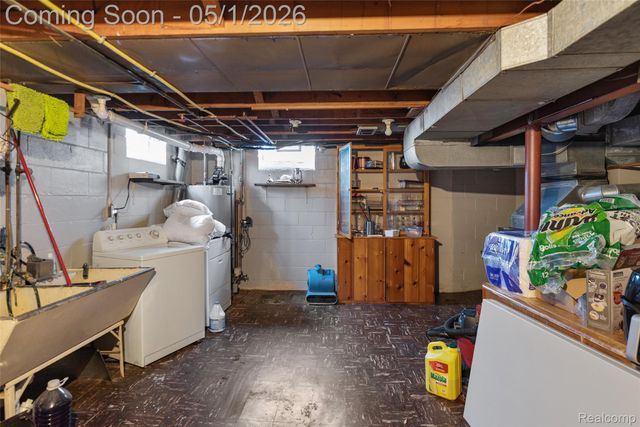 24540 Emerson Street, Dearborn, MI 48124
