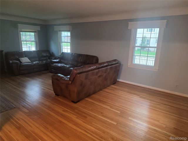 24540 Emerson Street, Dearborn, MI 48124