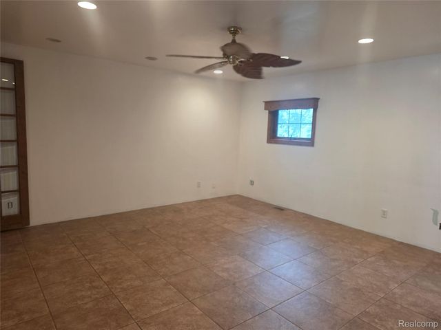 24540 Emerson Street, Dearborn, MI 48124