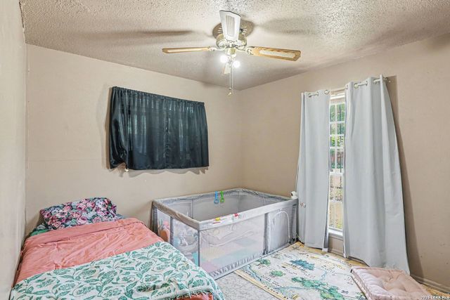 5119 Oldstead St, San Antonio, TX 78228