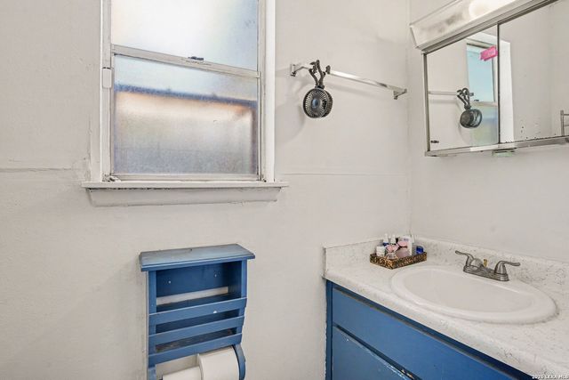 5119 Oldstead St, San Antonio, TX 78228