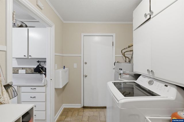 3090 D St NE, Salem, OR 97301