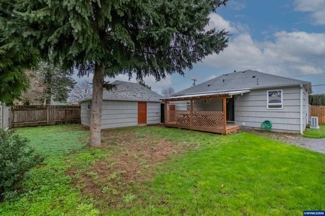 3090 D St NE, Salem, OR 97301