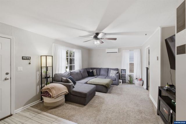 3090 D St NE, Salem, OR 97301