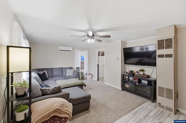 3090 D St NE, Salem, OR 97301