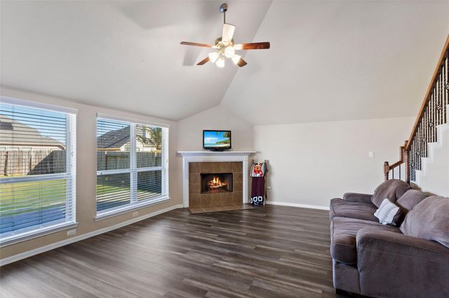 1529 Nacogdoches Valley Drive, League City, TX 77573