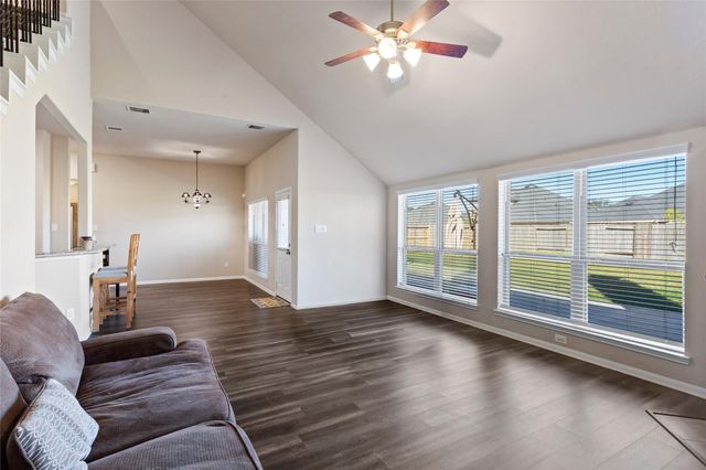 1529 Nacogdoches Valley Drive, League City, TX 77573