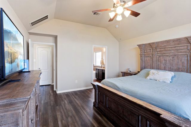 1529 Nacogdoches Valley Drive, League City, TX 77573