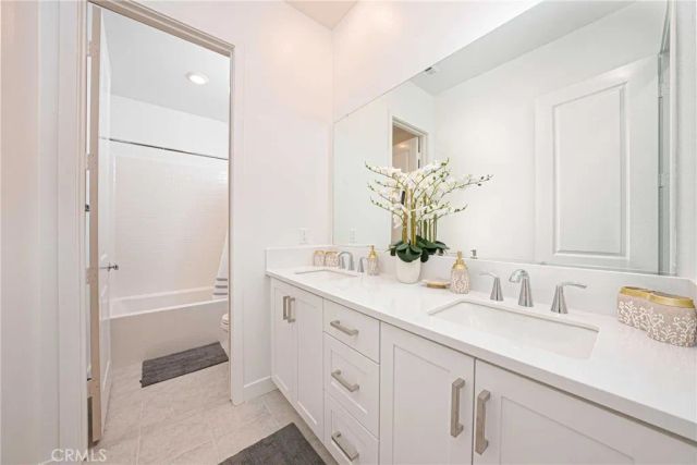 136 Sentosa, Irvine, CA 92618