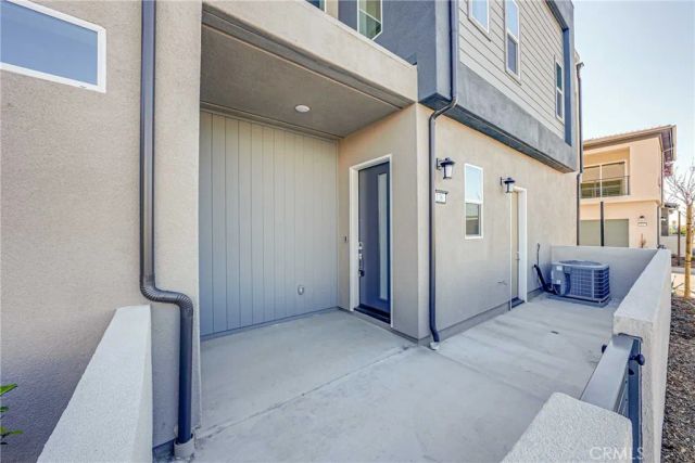 136 Sentosa, Irvine, CA 92618