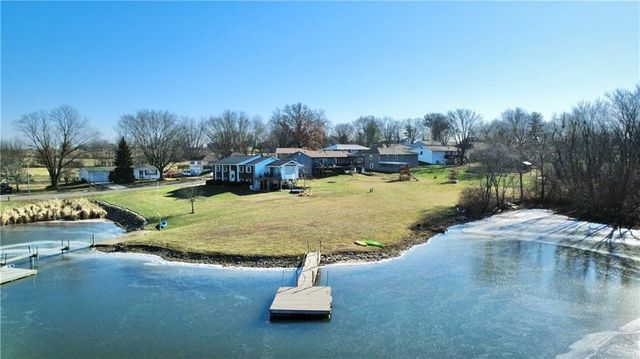 1133 Lake Manor Drive, Trenton, MO 64683