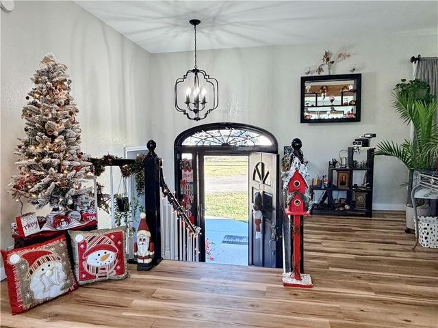 1133 Lake Manor Drive, Trenton, MO 64683