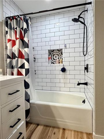 1133 Lake Manor Drive, Trenton, MO 64683