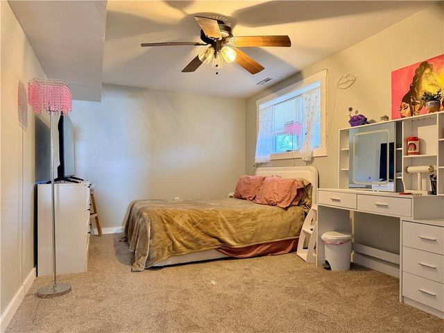 1133 Lake Manor Drive, Trenton, MO 64683