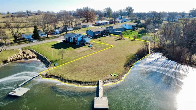 1133 Lake Manor Drive, Trenton, MO 64683