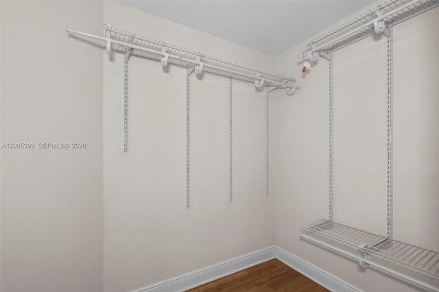 7285 SW 90th St D414, Miami, FL 33156