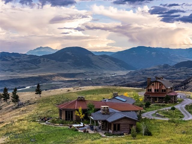 190 Sagittarius Skyway, Emigrant, MT 59027