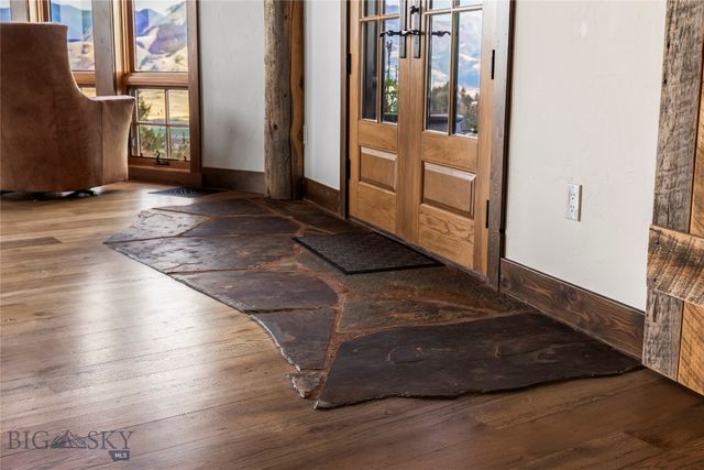 190 Sagittarius Skyway, Emigrant, MT 59027