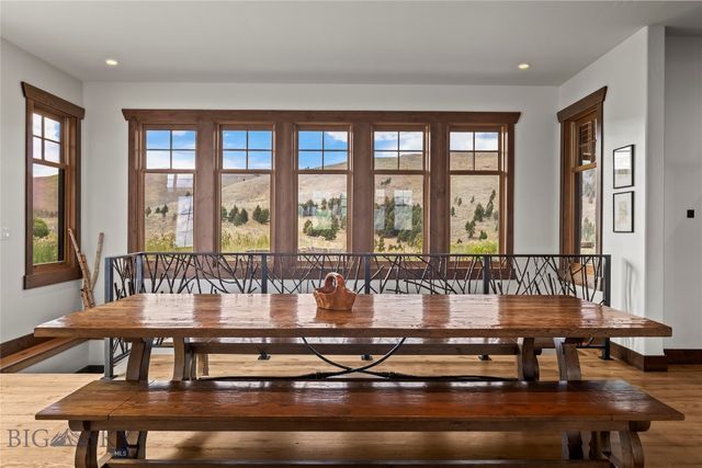 190 Sagittarius Skyway, Emigrant, MT 59027